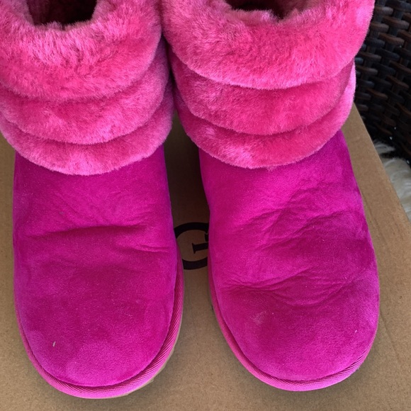 UGG Fluff Mini Quilted 1103612K Boys Fuchsia Pink Suede/Sheepskin Boots - Picture 11 of 16